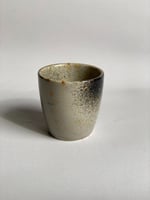 بيج رشة سوداء