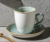 كوب قهوة مع صحن | عروة دائرية