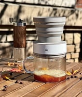 صانعة قهوة قابلة للطي و التنقل - مع كوب | Coffee M...