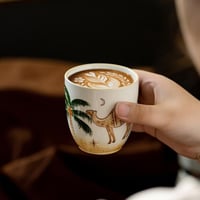 كوب قهوة سيراميك بتصميم نخلة وجمال – سعة 230 مل