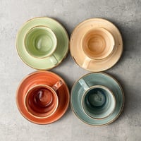 كوب قهوة مع صحن | عروة دائرية