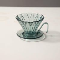 اخضر شفاف