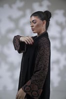 عباية كريب قيطان كم مربع قطن مشجر اسود