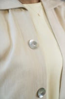 عباية لنن فستان اصفر وجاكيت كم حاير مربع - اصفر بب...