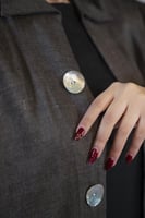 عباية لنن فستان اسود وجاكيت كم حاير مربع-اسود ببني