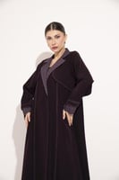 عباية كريب ياقة قلاب مشجر كم حزام موف