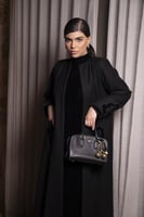 عباية جوخ اسود تطريز الجيب والاسوره وفستان مخمل