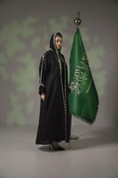 عباية اليوم الوطني لنن اسود بشت تطريز الكم والياقة