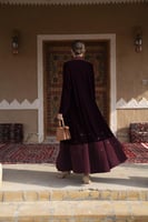 عبايه مخمل تطريز قصه تحت بكريب خفيف عنابي