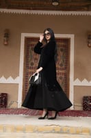 عباية مخمل تطريز قصه تحت بكريب خفيف اسود