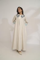 عباية لنن مشجر الكتف ببطانة بيج