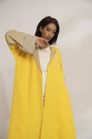 عبايه كتان كم مربع لنن مطرز اصفر