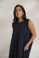 فستان قصة دائرية كسرة امامية كحلي