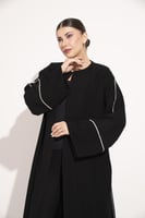 عباية كريب تطريز الجيب كم مربع اسود