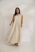 فستان قصة سبعة كسرة امامية بيج