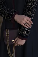 عباية كريب كحلي قيطان عنابي كم مخمل مطرز