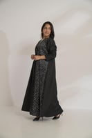 عباية تفته جاكار ياقة دائرية طرف وجهين اسود رمادي