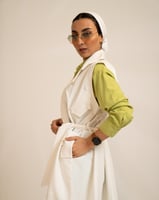 معطف ساده بلا اكمام- ابيض