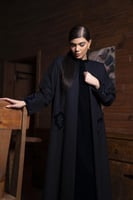 عباية جوخ كحلي تطريز الجيب والاسوره وفستان مخمل