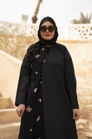 عباية كولة كتان ولنن مطرز فراشات اسود