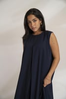 فستان قصة دائرية كسرة امامية كحلي