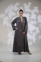 عباية كلوش كريب خفيف تطريز امام واكمام زيتي