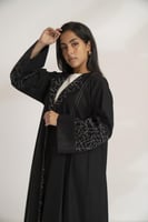 عبايه كتان كم مربع لنن مطرز اسود