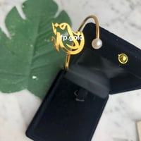 طقم اسواره و خاتم وبروش الورده مطلي ذهب بالاسم