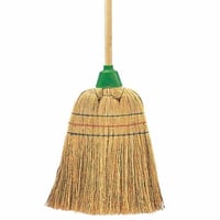 مكنسة مع عصا