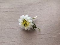 اكسسوار الورد المطرز