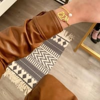 اسواره نسائي بالاسم