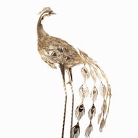 مجسم طاؤوس معدن ذهبي