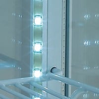 ثلاجة عرض الحلويات 3 رفوف مع اضاءة LED سعة 82 ليتر...