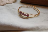 اسوارة مودّه: Strawberry Quartz 18K Gold Plated Br...