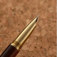 قلم حبر من خشب الورد