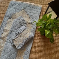 طقم مطرز-سماوي