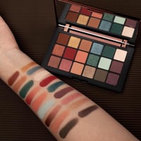 لوحة صبغ وظلال العيون من بلوفير 18 لون E07