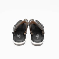 حذاء شرقي رجالي