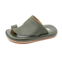 حذاء شرقي اطفال