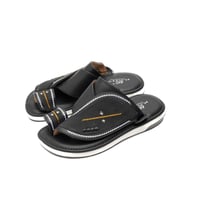 حذاء شرقي رجالي