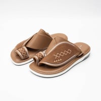 حذاء شرقي رجالي