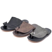 حذاء شرقي مطرز ولادي