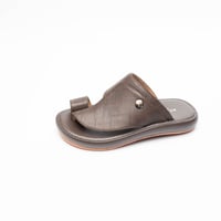 حذاء شرقي ولادي