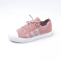 جزمة رياضية نسائي