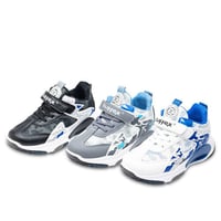 حذاء سنيكرز بشريط لاصق