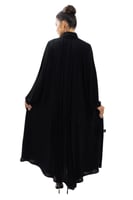 عباية سوداء دبل كلوش مع كسرات