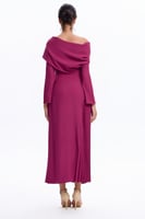 فستان بنفسجي طويل بليسيه