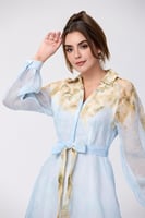 فستان من الكتان الناعم