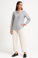 بلوزة مقلمة كتان بياقة مستديرة