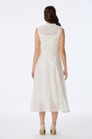 فستان من قطعتين